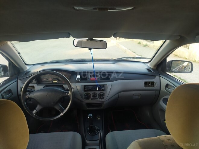 Mitsubishi Lancer 2005, 295,500 km - 1.3 l - Bakı