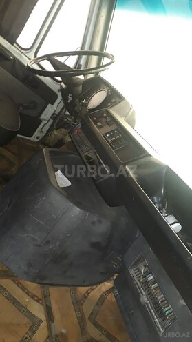 Mercedes 208 D 1995, 385,000 km - 2.5 л - Tovuz