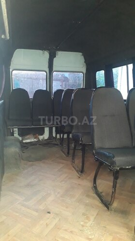 Mercedes 208 D 1995, 385,000 km - 2.5 л - Tovuz