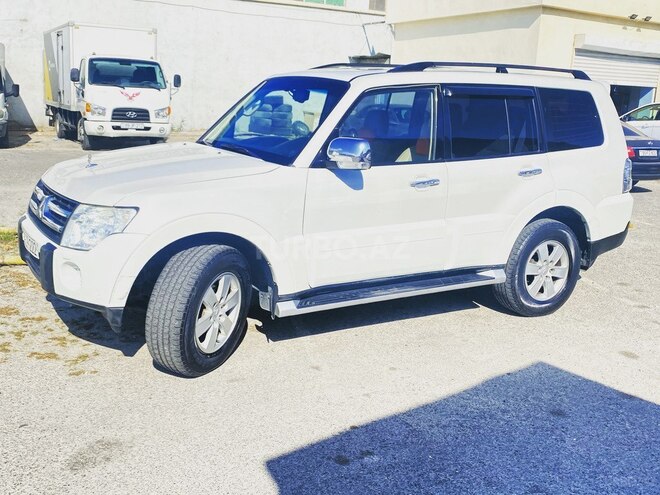 Mitsubishi Pajero 2008, 156,000 km - 3.0 л - Bakı