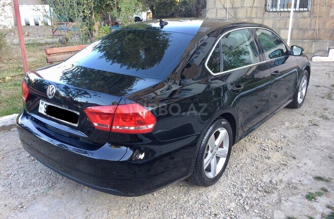 Volkswagen Passat 2013, 147,170 km - 2.5 l - Bakı