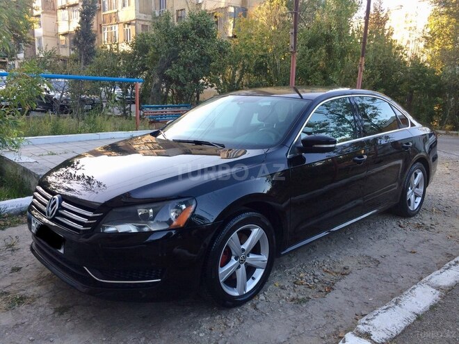 Volkswagen Passat 2013, 147,170 km - 2.5 l - Bakı