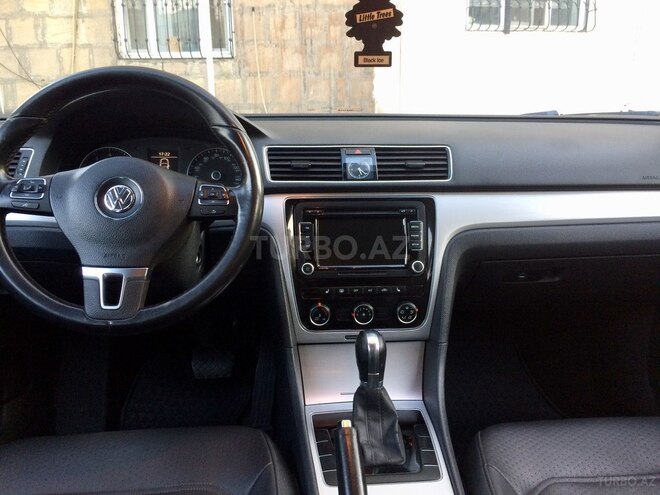 Volkswagen Passat 2013, 147,170 km - 2.5 l - Bakı