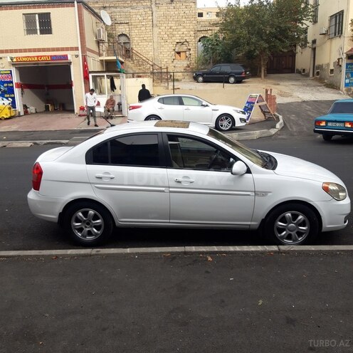 Hyundai Accent 2009, 125,000 km - 1.6 л - Bakı