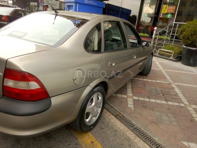 Opel Vectra 1998, 221,333 km - 1.6 l - Bakı