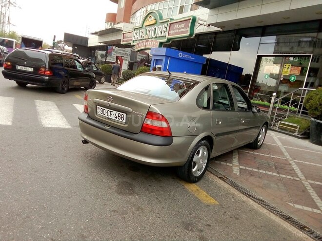 Opel Vectra 1998, 221,333 km - 1.6 l - Bakı