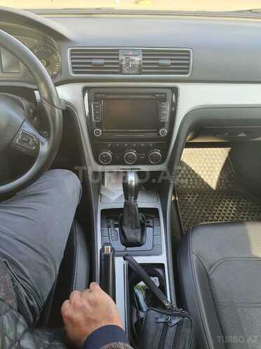 Volkswagen Passat 2012, 274,000 km - 2.5 l - Bakı