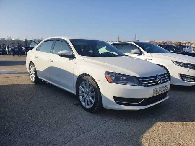 Volkswagen Passat 2012, 274,000 km - 2.5 l - Bakı