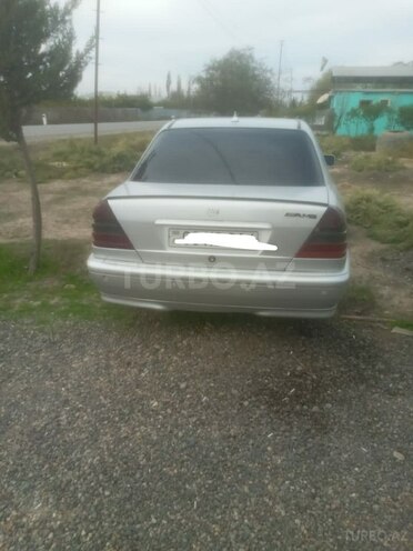 Mercedes C 220 1999, 472,563 km - 2.2 l - İmişli