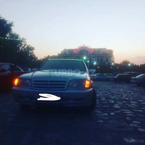 Mercedes C 220 1999, 472,563 km - 2.2 l - İmişli