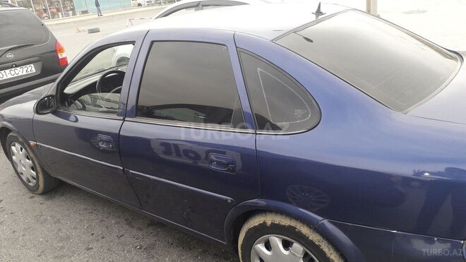 Opel Vectra 1997, 450,000 km - 2.0 l - Bakı