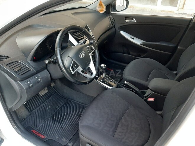 Hyundai Accent 2012, 211,000 km - 1.6 l - Bakı