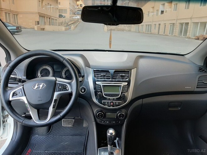 Hyundai Accent 2012, 211,000 km - 1.6 l - Bakı