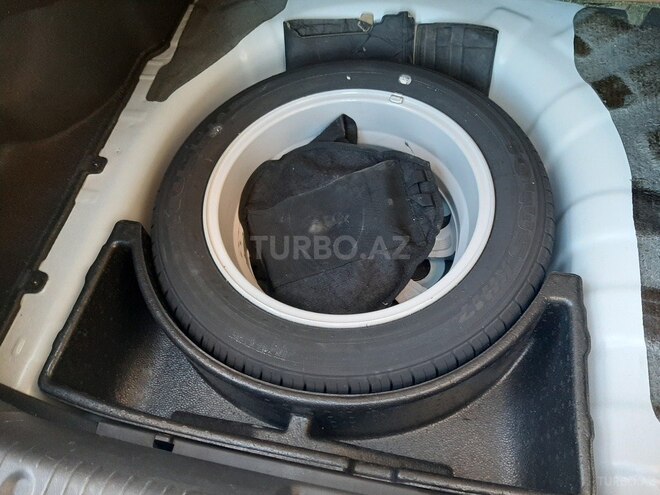 Hyundai Accent 2012, 211,000 km - 1.6 l - Bakı