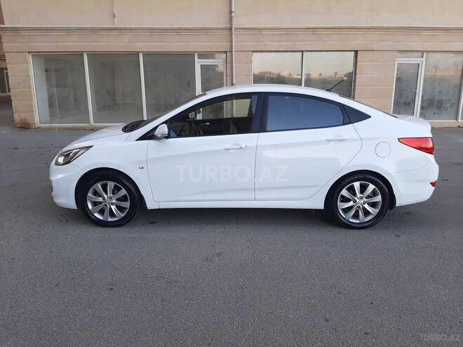 Hyundai Accent 2012, 211,000 km - 1.6 l - Bakı
