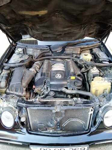 Mercedes E 320 2000, 250,000 km - 3.2 л - Bakı
