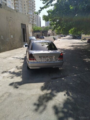 Mercedes C 240 1997, 250,000 km - 2.4 l - Bakı