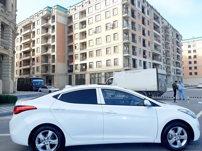Hyundai Elantra 2011, 169,580 km - 1.8 l - Sumqayıt