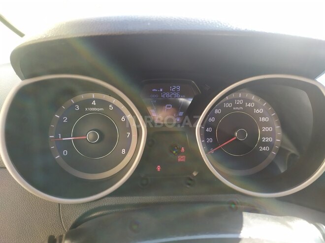Hyundai Elantra 2012, 130,000 km - 1.8 l - Bakı