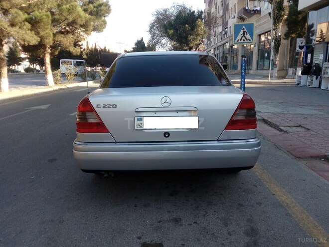 Mercedes C 220 1995, 435,000 km - 2.2 l - Sumqayıt