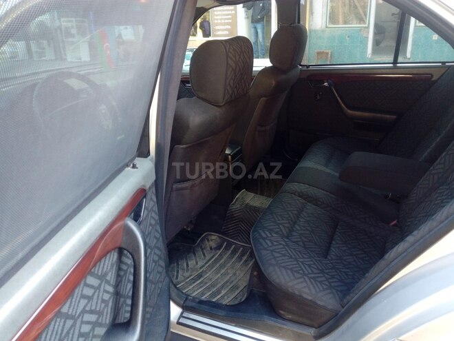 Mercedes C 220 1995, 435,000 km - 2.2 l - Sumqayıt