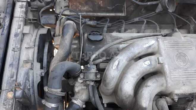 BMW 525 1992, 300,000 km - 2.5 l - Bakı