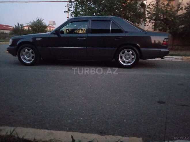 Mercedes E 230 1995, 214,233 km - 2.3 l - Sumqayıt