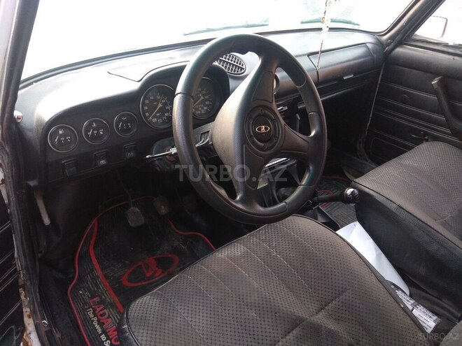 LADA (VAZ) 2106 1983, 83,000 km - 1.6 l - Ucar