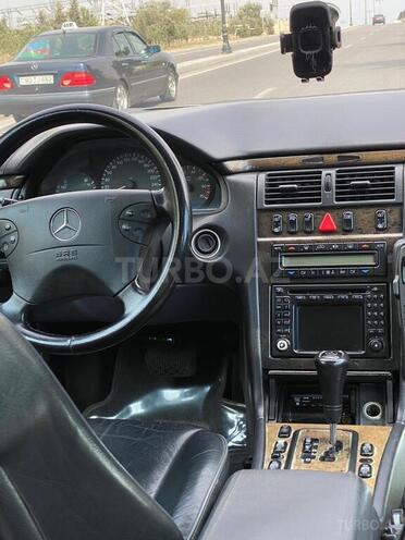 Mercedes E 280 2000, 305,000 km - 2.8 л - Bakı