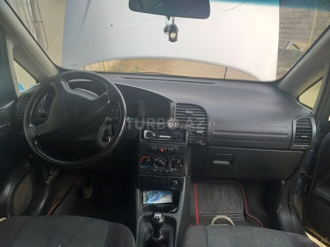 Opel Zafira 2001, 490,000 km - 2.0 l - Bakı