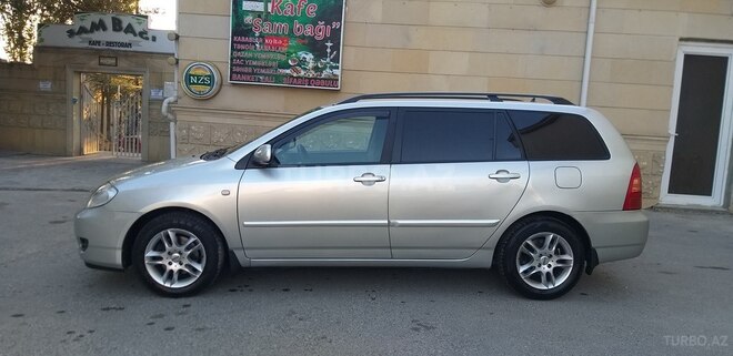 Toyota Corolla 2005, 228,900 km - 1.4 л - Bakı