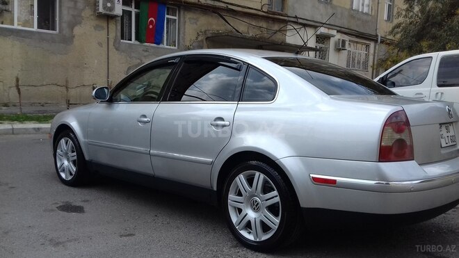 Volkswagen Passat 2004, 295,000 km - 1.8 l - Bakı