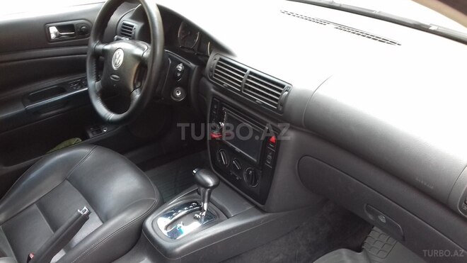 Volkswagen Passat 2004, 295,000 km - 1.8 l - Bakı