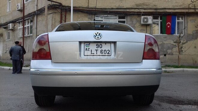 Volkswagen Passat 2004, 295,000 km - 1.8 l - Bakı