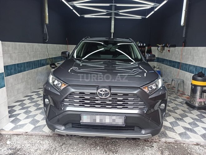 Toyota RAV4 2019, 28,000 km - 2.0 л - Bakı