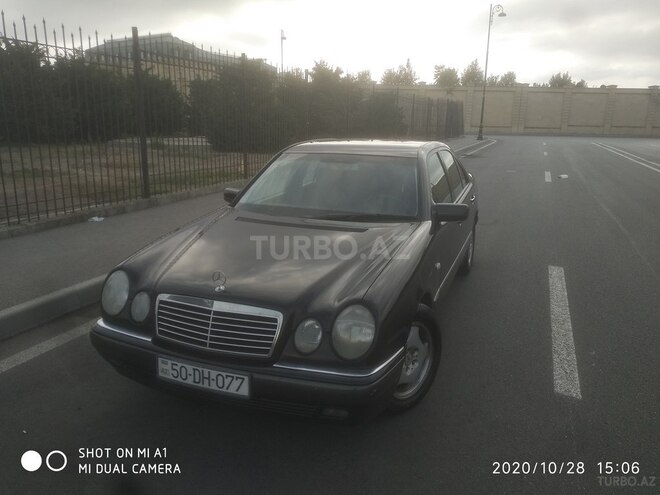 Mercedes E 240 1999, 465,000 km - 2.4 l - Bakı