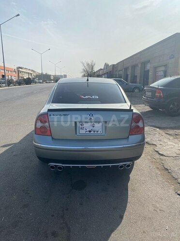 Volkswagen Passat 2004, 261,430 km - 1.8 l - Sumqayıt