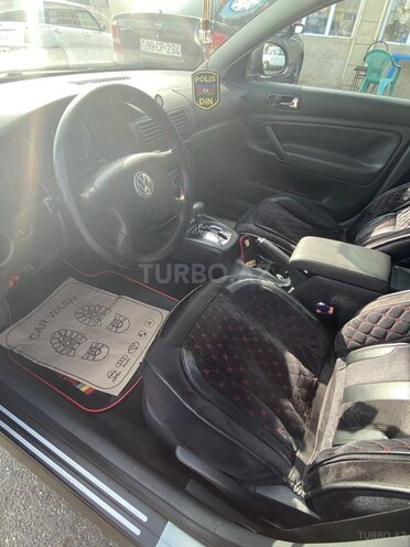 Volkswagen Passat 2004, 261,430 km - 1.8 l - Sumqayıt