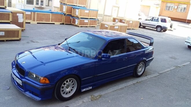 BMW 320 1993, 352,300 km - 2.0 л - Bakı