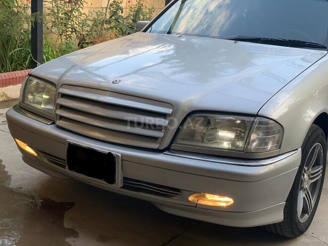 Mercedes C 220 1995, 298,000 km - 2.2 l - Sabirabad