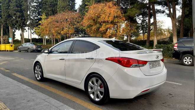 Hyundai Elantra 2010, 211,000 km - 1.6 l - Bakı