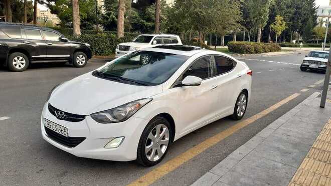 Hyundai Elantra 2010, 211,000 km - 1.6 l - Bakı