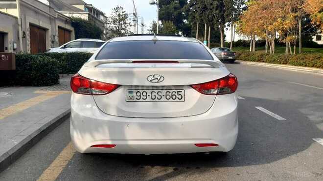 Hyundai Elantra 2010, 211,000 km - 1.6 l - Bakı