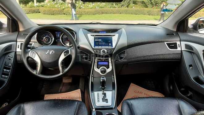 Hyundai Elantra 2010, 211,000 km - 1.6 l - Bakı