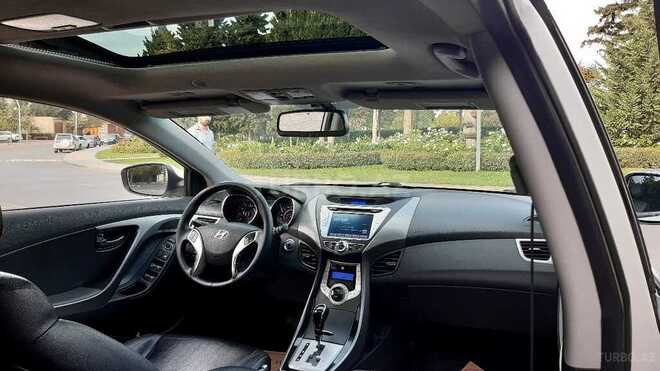 Hyundai Elantra 2010, 211,000 km - 1.6 l - Bakı