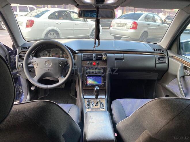 Mercedes E 240 2000, 345,000 km - 2.4 л - Bakı
