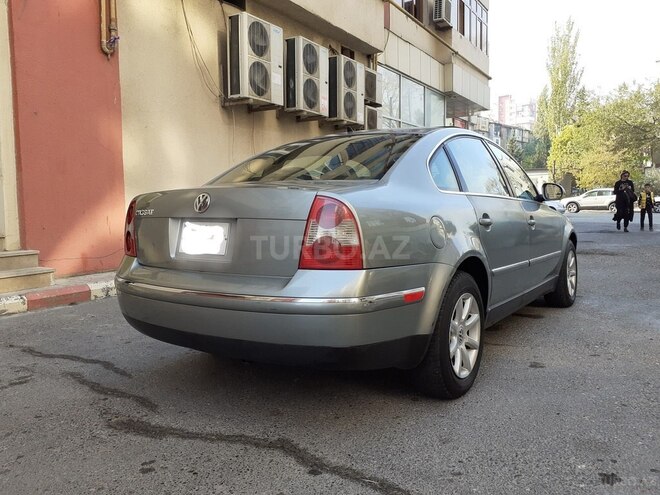 Volkswagen Passat 2004, 335,000 km - 1.8 l - Bakı