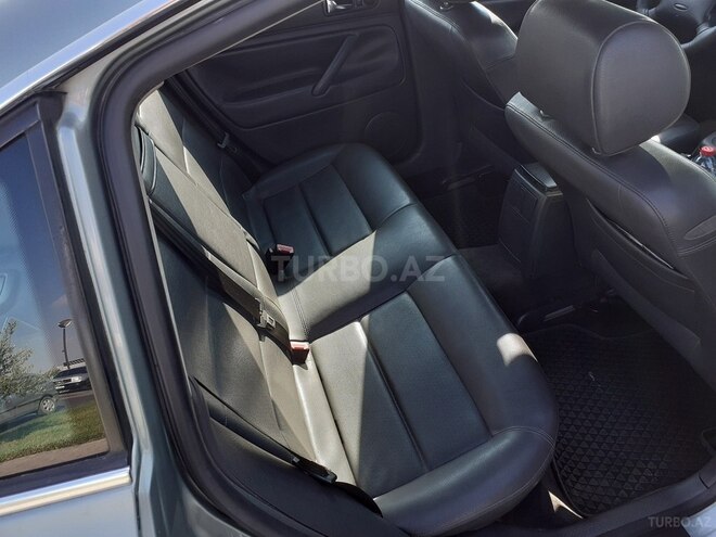 Volkswagen Passat 2004, 335,000 km - 1.8 l - Bakı