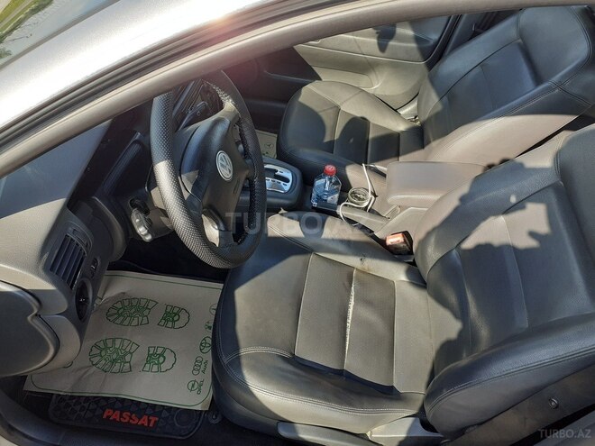 Volkswagen Passat 2004, 335,000 km - 1.8 l - Bakı