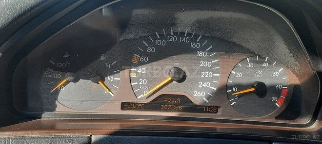 Mercedes E 280 1997, 400,000 km - 2.8 l - Qəbələ